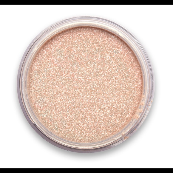 KKW Beauty - Shimmer Powder for Face & Body (Pearl) - Picture 7 of 9